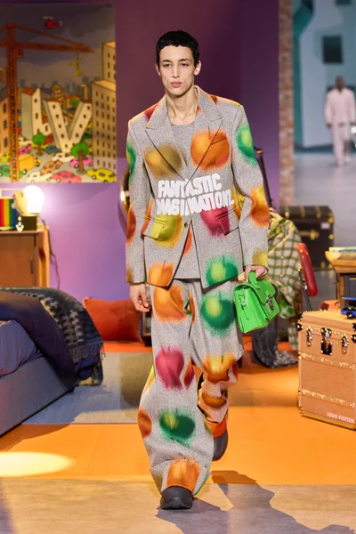 Look 6
